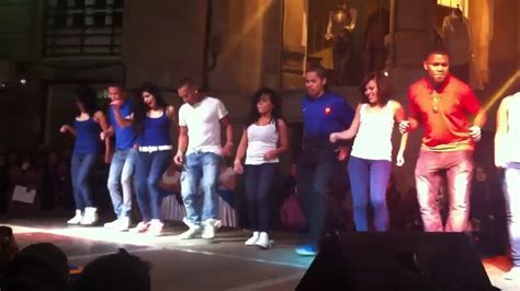 Dominicans Bailando Dembow En Ourense Youtube