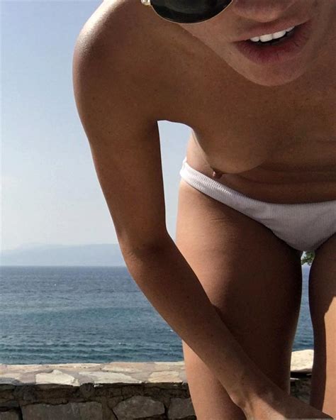 Meghan Markle Nude Leaked Pics New 21 Uncensored Pics
