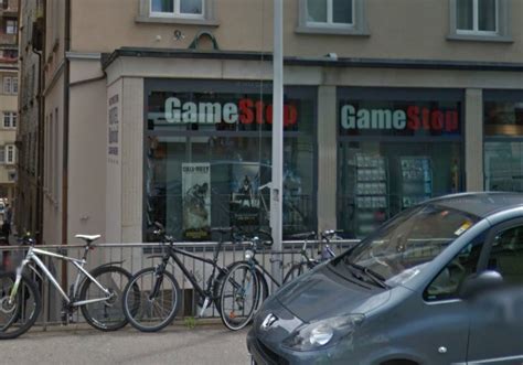 Welcome to gamestop's official facebook page! Gamestop-Aktie bricht um 20 Prozent ein - IT Reseller