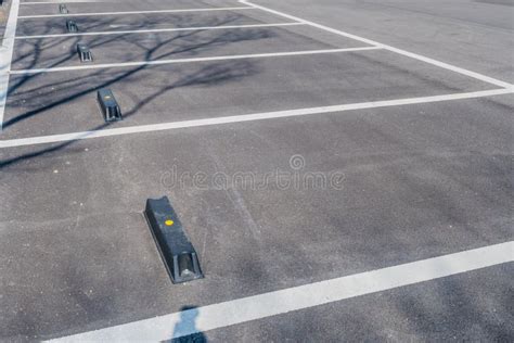 Empty Parking Spaces In Paring Lot Of Wilderness Park Stock Photo