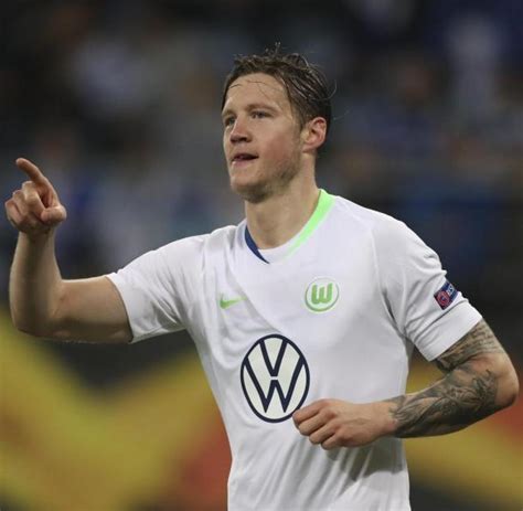 Wout weghorst ultimate team history. Wolfsburger Weghorst wieder im Oranje-Kader: Zwei ...