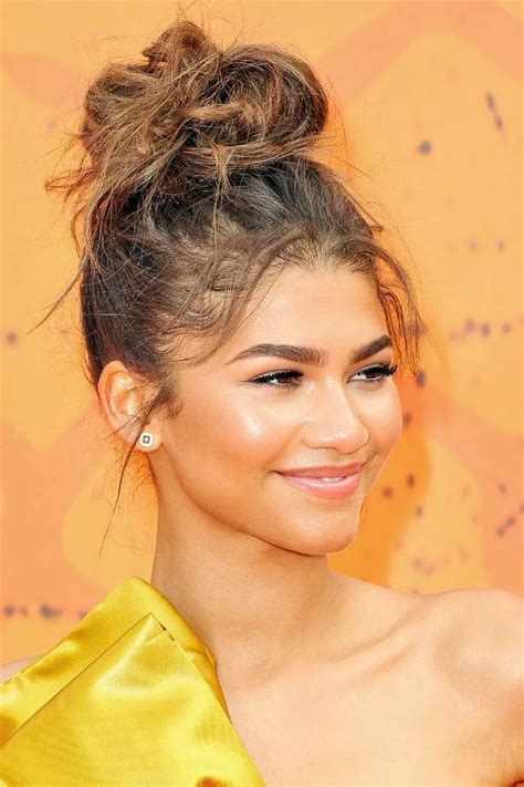 10 Celebrity Inspired Topknot Hairstyles To Try For New Year Famous