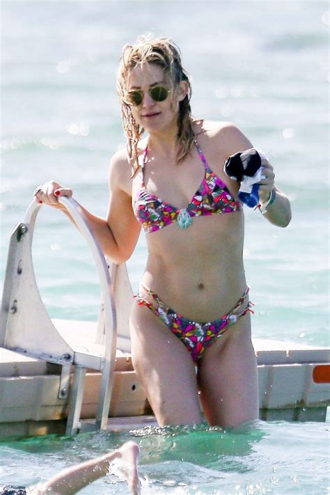 Kate Hudson In Bikini At A Beach In Hawaii GotCeleb