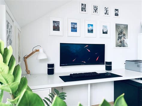 Finding The Best Desk Setup To Boost Productivity