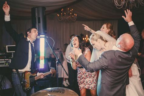 Wedding Band Hire Uks Best Wedding Music Bands Warble