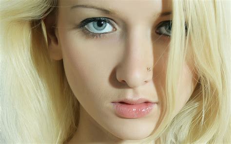blondes women closeup eyes blue eyes piercings faces nika 2560x1600 people eyes hd art hd