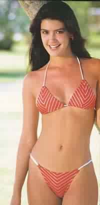 Hot New Linda Fiorentino Bikini Pics