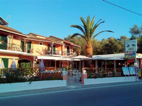 Billys Bar Restaurant In Corfu Moraitika Greeka