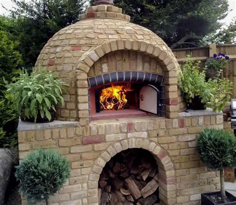 A Step By Step Guide To Build A Simple Wood Fired Oven Indoor Pizza