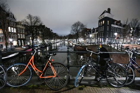 The appeals court said the public but just minutes before the 9pm curfew was due to start, an appeals court ruled on tuesday that the. Dutch curfew to stay as government circumvents court order ...