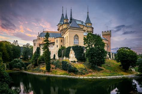 Bojnicky Zamok Slovakia Medieval Castle In Bojnice Slovakia Fondo De