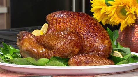Thanksgiving with Curtis Stone - YouTube