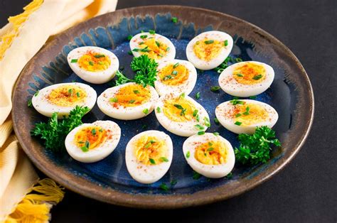 How To Make Perfect Hard Boiled Eggs Easy To Peel Delicious Meets
