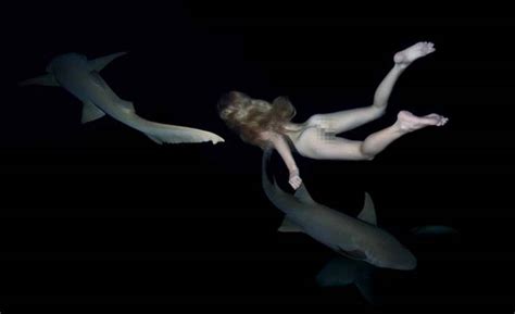 Model Swims Naked With Sharks To Show Theyre Not Scary As You Do