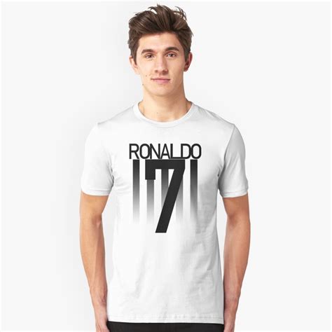 Alle diese nummern, bundesweit oder landesweit gültig, bietet das telefonbuch übersichtlich und nach art des notfalls sortiert an. "Ronaldo Juventus Fußball Nummer 7" T-Shirt von ...