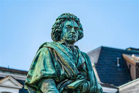 Monumento Di Beethoven Della Statua Di Ludwig Van Beethoven Ernst