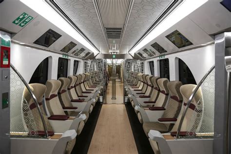 Pendler Aus Doha Fahren Zum Ersten Mal In Katar Mit Der U Bahn Nz