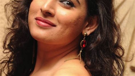 Beautiful South Indian Actress Archana Veda Looks Hot In Red Dress At