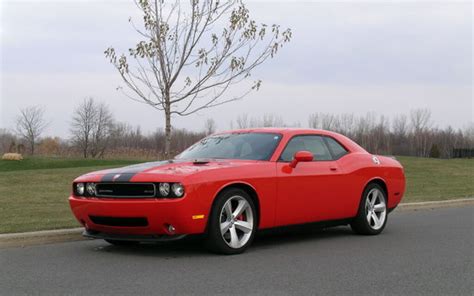 2009 Dodge Challenger Srt8 A Real Throwback The Car Guide