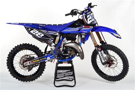 With 40 hp and unrivalled agility, the tc 125 may be small in capacity but makes up for it by being big on capability. Dirt Bike Magazine's Faster USA YZ125 Two-Stroke Build