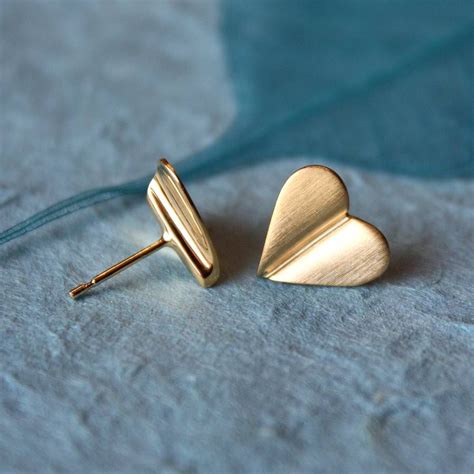 love grows 9ct gold heart earrings gold heart earring heart shaped earrings gold earrings