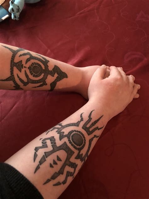 Oddworld On Twitter Hand Tattoos Tattoos Henna Hand Tattoo