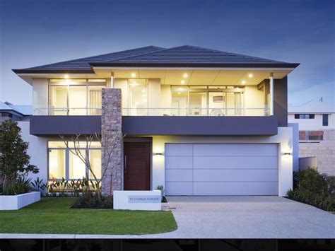 Make your garage door a feature the whole facade of your home should make a statement, but your garage door has a chance to really add some wow factor and complement the other facade features. Pin on Remodelling