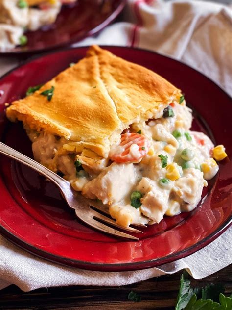 Leftover Turkey Pot Pie with Crescent Rolls Recipe - Unfussy Kitchen
