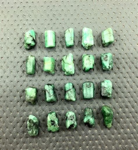 10 Pieces Emerald 9x16 12x20 Mm Raw Unpolished Emerald Raw Etsy