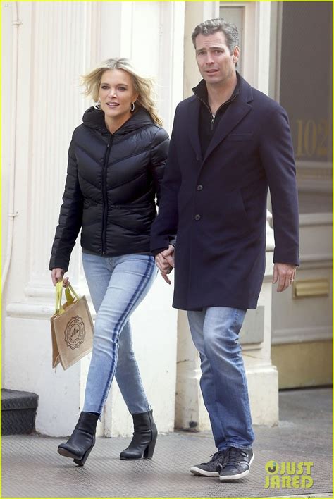 Megyn Kelly And Husband Douglas Brunt Step Out To Go Shopping In New York