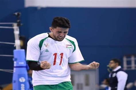 Последние твиты от أحمد الشقيري (@shugairi). باسل الفلسطيني.. قصة لاعب يحترف اليد والطائرة والسلة | يلاكورة
