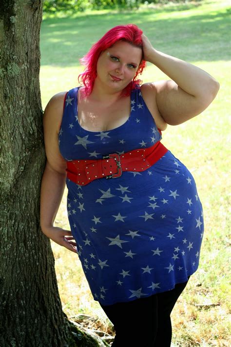 Fat Girl Posing July 2014