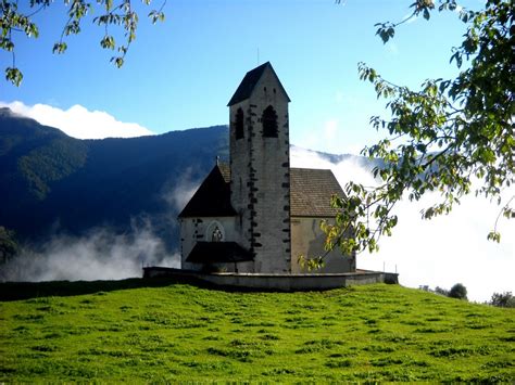 Voglio Andare A Vivere In Montagna 16 Chiesette Bellissime Da Non