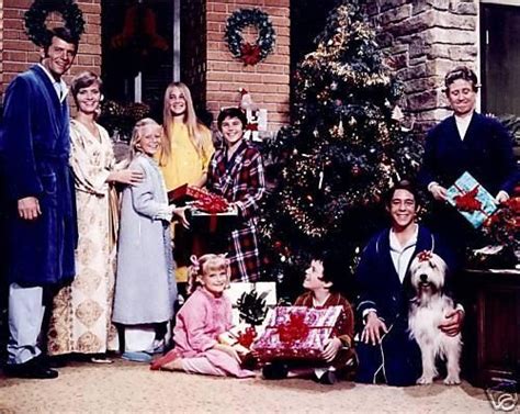 A Very Brady Christmas Movie Brady Bunch Fakes Christmas Tv Shows