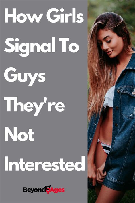 the 7 ways to tell if a girl doesn t like you that guys tend to miss how to approach women