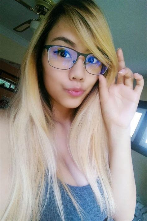 Cute And Hot Rrealasians