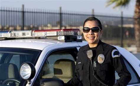 How Much Does An Lapd Officer Make Bizfluent