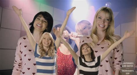 Garfunkel And Oates Is Naughty And Nice Review Deadshirt