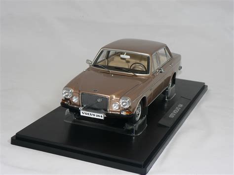 Gl Modellbilar Ab Volvo 164 1970 Gold Metallic 118 Triple 9