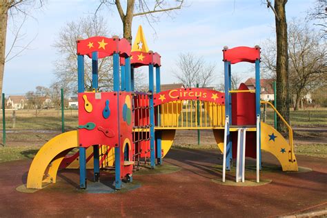 Colline De Jeux Sausheim Parc Jardin Et Aire De Jeux Aire De Jeu