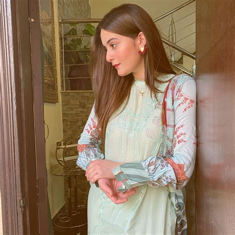 Beautiful Aiman Khan Latest Pictures From Instagram Reviewitpk