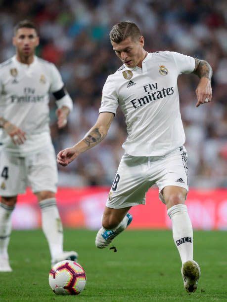 Zwei wochen müssen kroos, ramos & co. Toni Kroos of Real Madrid during the La Liga Santander ...