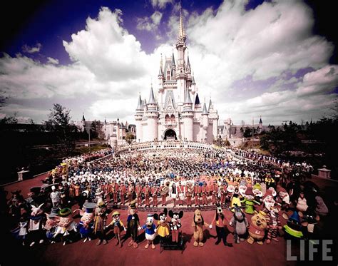 Disney Worlds Grand Opening Day 1971 1280 X 1008 Rhistoryporn