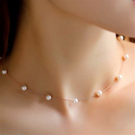 Simple Pearl Necklace