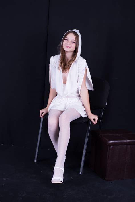Lola Brima Models Cute White Dress Fashionblog