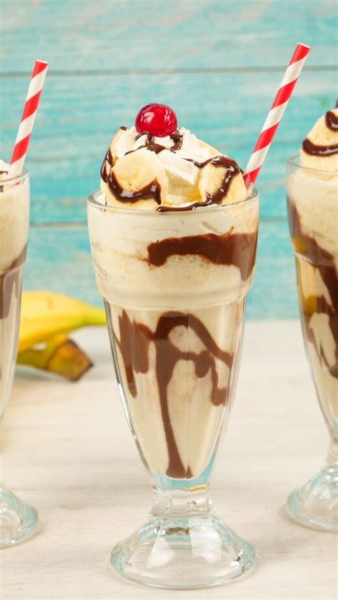 Leckeres Banana Split Milkshake Rezept Amerikanisch Kochen De