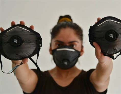 Coronavirus Study Says People Should Wear Face Masks While Having Sex Bgr