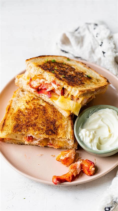 How To Make The Ultimate Maine Lobster Grilled Cheese Sandwich Fox News