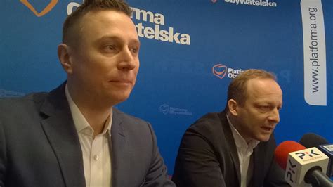 „krzysztof brejza przeprasza spółdzielczą kasę. Posłowie PO apelują do posłów PiS - Polskie Radio PiK