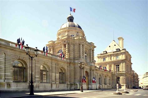 Bienvenue sur le compte officiel du sénat français. Adoption du projet de loi sur la création, l'architecture ...